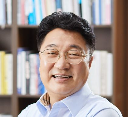 엄태준.jpg