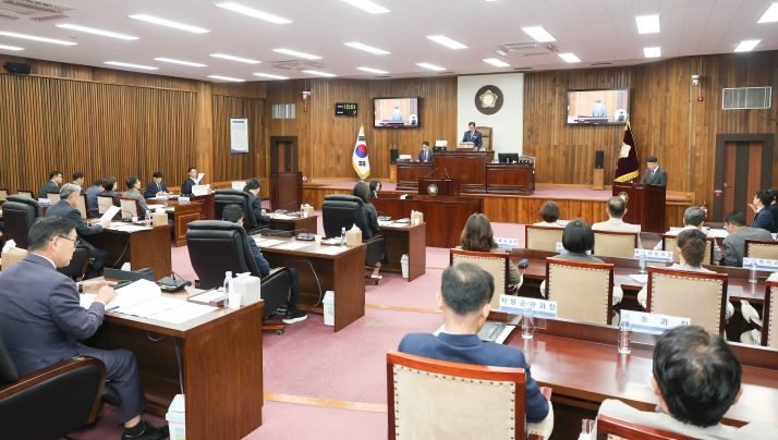 여주의회 정례회.jpg
