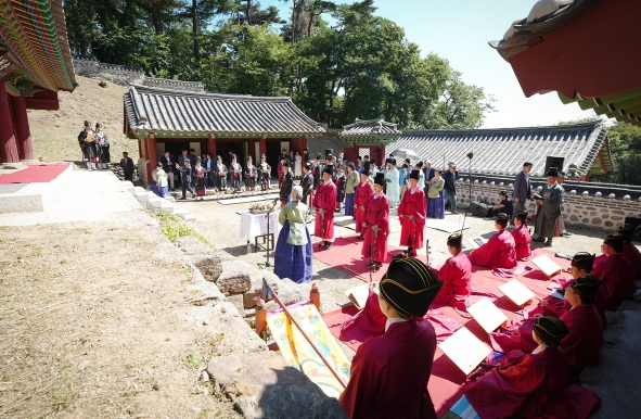 숭렬전.jpg