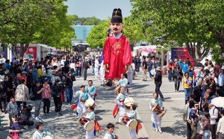 여주도자기축제, 2년 연속 100만 관람객 돌파…