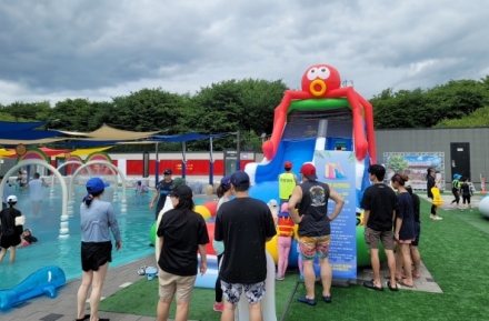 안전은 꼼꼼하게, 즐거움은 화끈하게! 여주시, 오학물놀이장 본격 가동