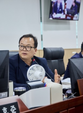 임창휘 경기도의원, “정부 ‘메가 3대 프로젝트’ 속 경기도 역차별 해소하고 독자적 AI 대형 계획 수립해야”