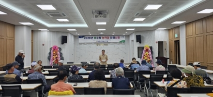 대월농협 고령조합원 벼수확 콤바인 농작업 신청 성황