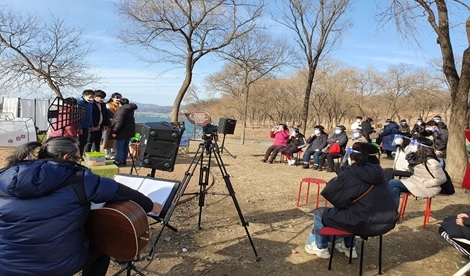 극단 꿈꾸는 달팽이 버스킹 연극 공연실시