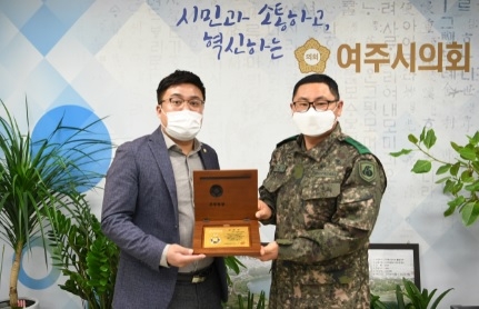 여주시의회, 육군참모총장 감사패 받아