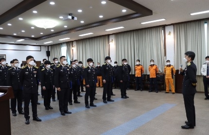 이천소방서, 서내 인사발령 및 신규직원 임용장 수여식!!