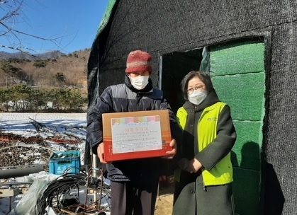 양서면 지역사회보장협의체, 설 명절 맞이해 소외계층에 따뜻한 후원물품 전달