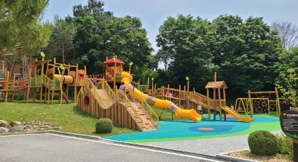 여주 오산초등학교, 꿈자락 숲속 놀이터 개장