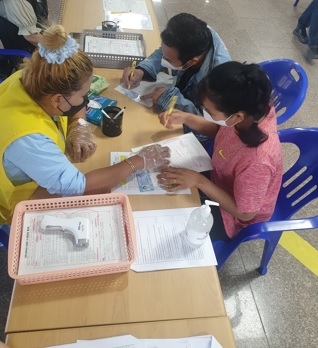 여주시 글로벌봉사단 백신 접종센터 통역봉사 출동!!