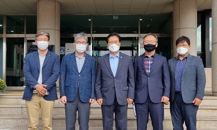 송석준 의원, ‘이천교육지원청 조기주 교육장 만나 쾌적한 교육환경 조성 등