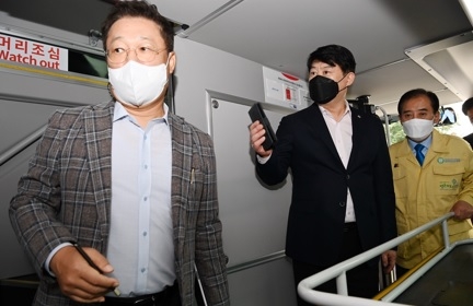 경기도 공공버스에 친환경 2층 전기버스 첫 도입