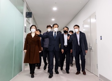 장현국 의장 등 道의회 의장단, 광교신청사 현장 점검
