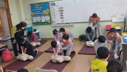 광주 오포초, 심폐소생술로 생명을 구해요