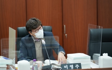 이영주 경기도의원, 복지국 행감에서 청년면접수당 개선 요구