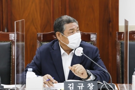 김규창 도의원, 이륜차 및 개인형이동장치 교통안전 교육 관련 집중 질의