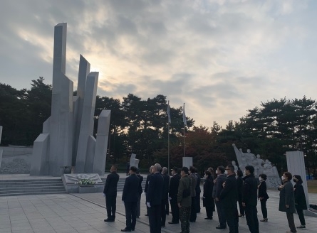 보훈단체 경기도지부 및 수원시 지회, 현충탑 참배 실시