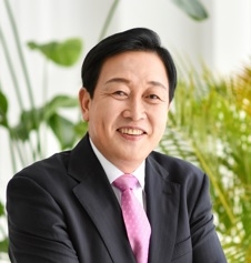 신 년 사