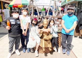 여주 이포초,  경강선 타고 세종대왕릉역에서 한글시장까지