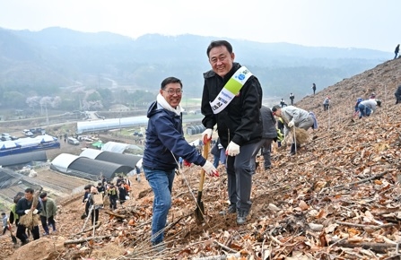 여주시, 국토녹화 50주년을 기념하는 제78회 식목일 나무심기행사 개최