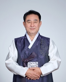 신  년  사