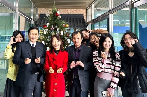 광주하남교육지원청,따뜻한 칭찬의 말 가득 담은‘칭찬트리’설치