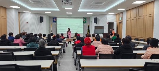 대월농협 조합원님 건강을 위한 행복노래교실 개장