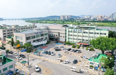 여주시, “디지털 세상 엿보기”