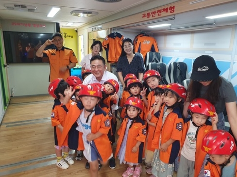 여주소방서, 이동안전체험차량 교육 이상 없음…이충우 여주시장도 격려