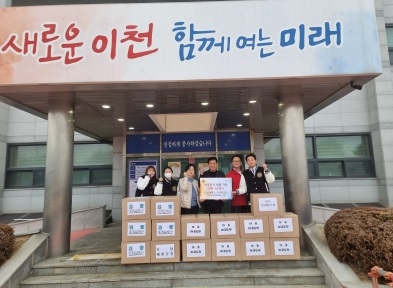 도담태권도·미르태권도·GS25이천에이스점, 이웃돕기 라면 30박스 기탁