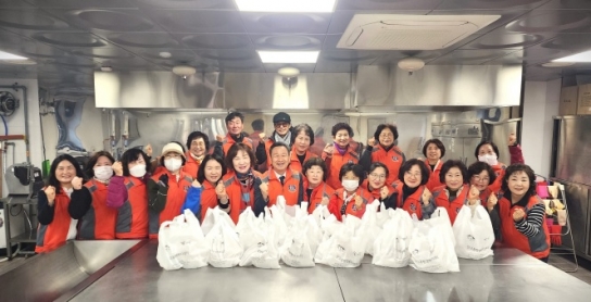 관고동 징검다리봉사단, 따뜻한 사랑의 손맛 전달