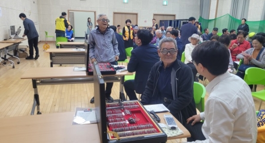 시호나눔재단&흥천라이온스클럽, 취약계층노인 안경나눔 행사