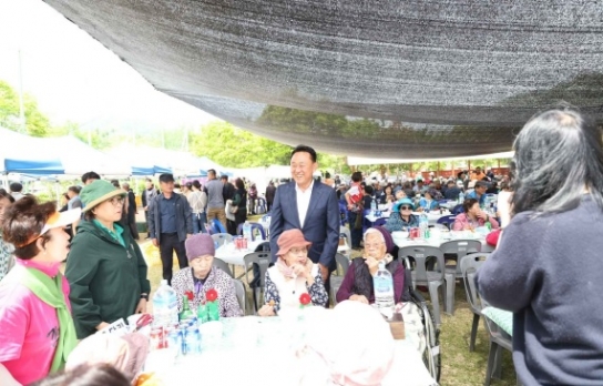 산북면, “제53회 어버이날 기념 경로잔치” 성황리에 개최